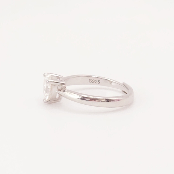 1 carat Heart Solitaire Moissanite Adjustable Ring - Picture 8 of 8